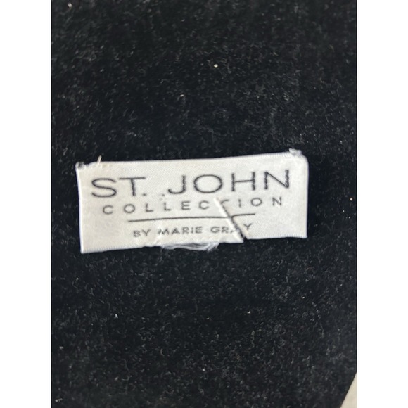 St John Vtg Goldtone Buttons, Beige Background. Six 1 In.; Six 3/4 In. Label Inc - Picture 2 of 10